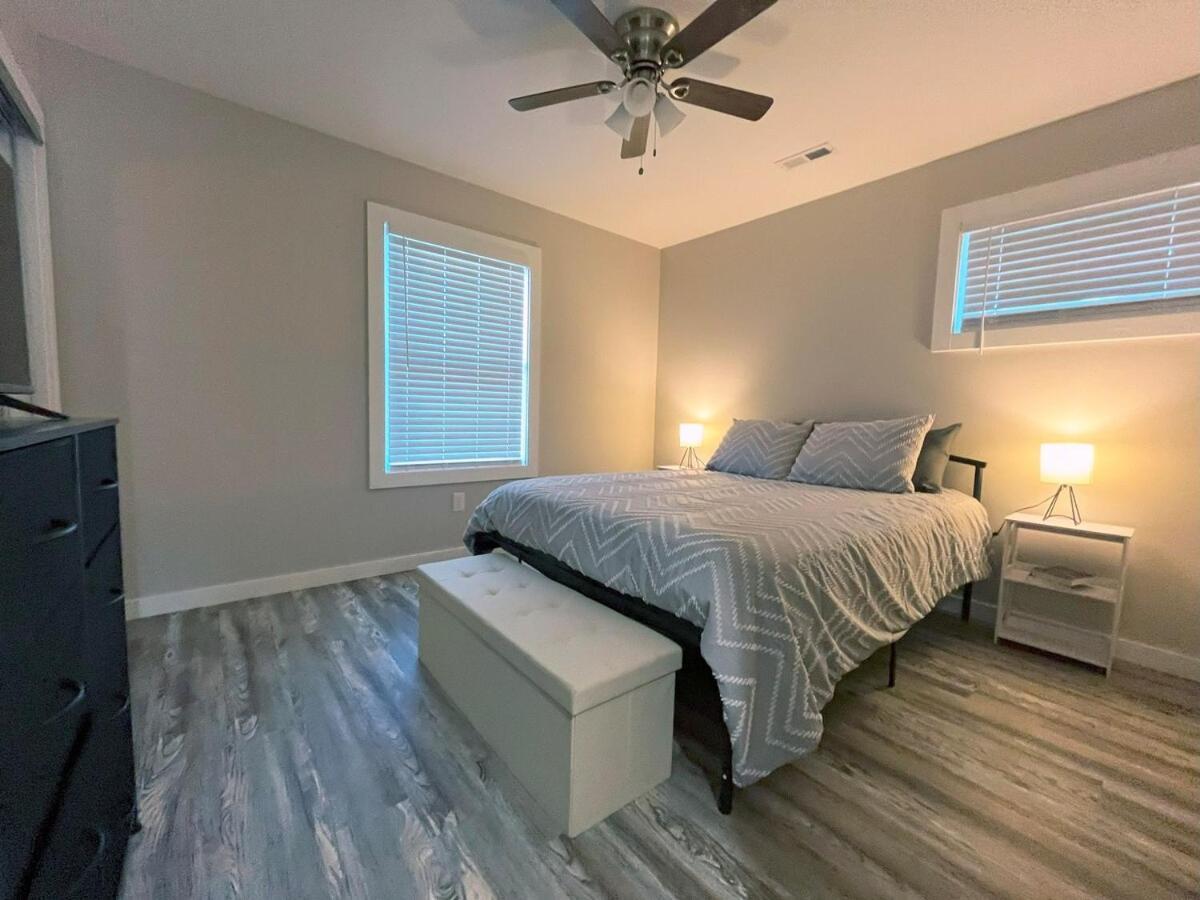 Beautiful Cozy New Build Home - Pet Friendly South Euclid Exterior foto