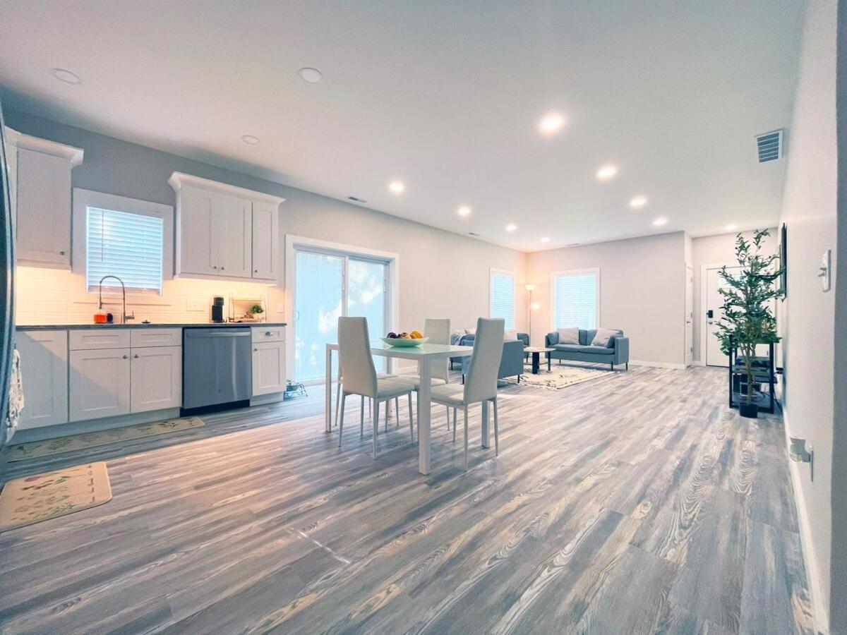 Beautiful Cozy New Build Home - Pet Friendly South Euclid Exterior foto