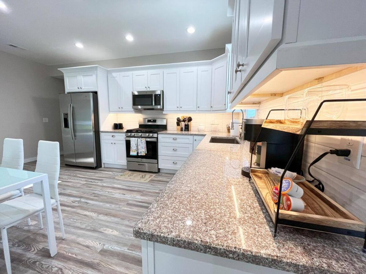 Beautiful Cozy New Build Home - Pet Friendly South Euclid Exterior foto